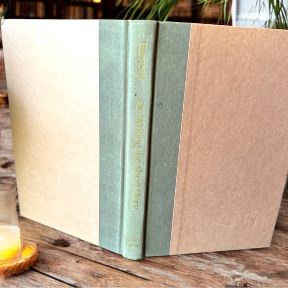 VINTAGE 1983 On Writing the Short Story First Edition by Hallie Burnett - Picture 4 of 9